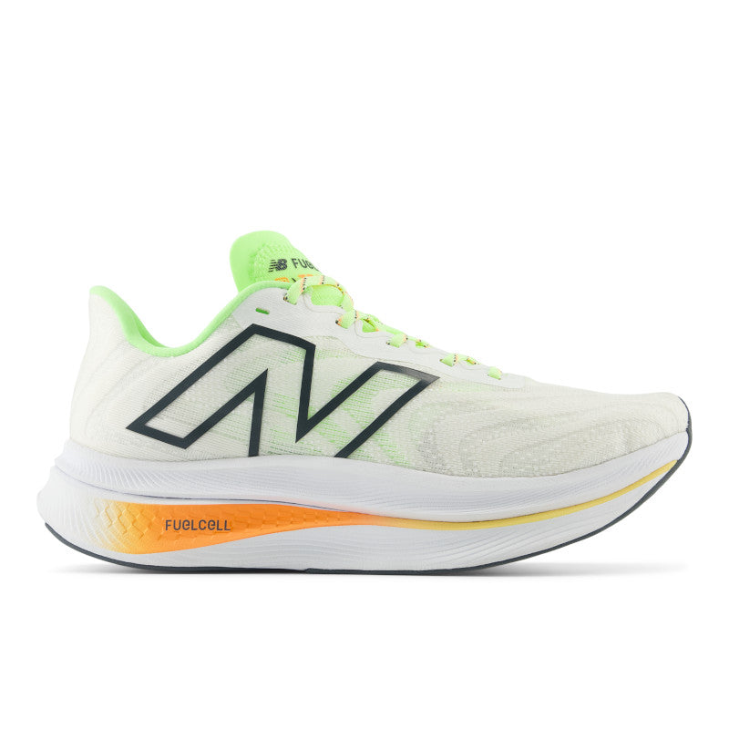 ニューバランス FuelCell SuperComp Trainer v2 Cut in half: New Balance FuelCell SuperComp Trainer v2